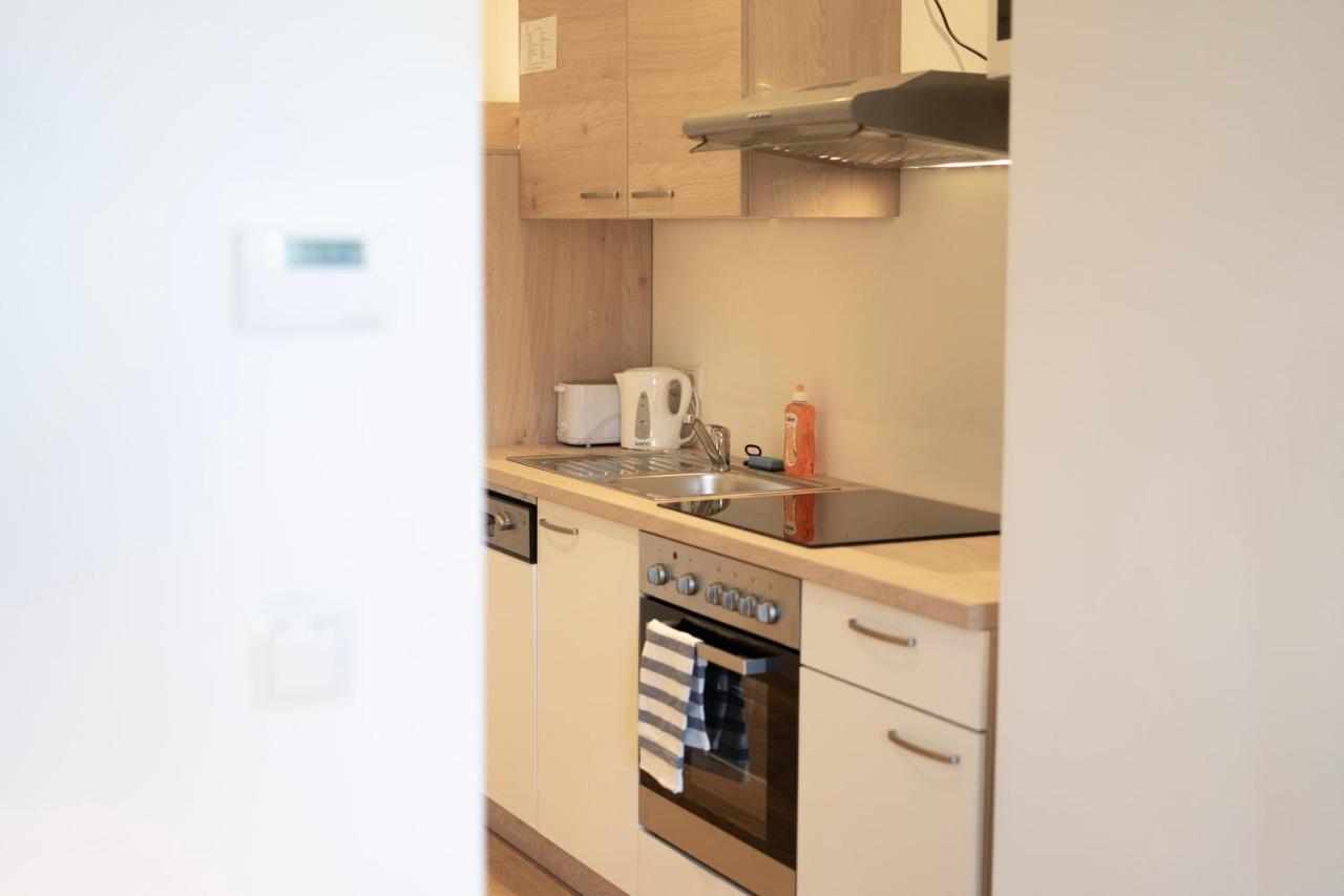 - Metro 1160 Appartement
