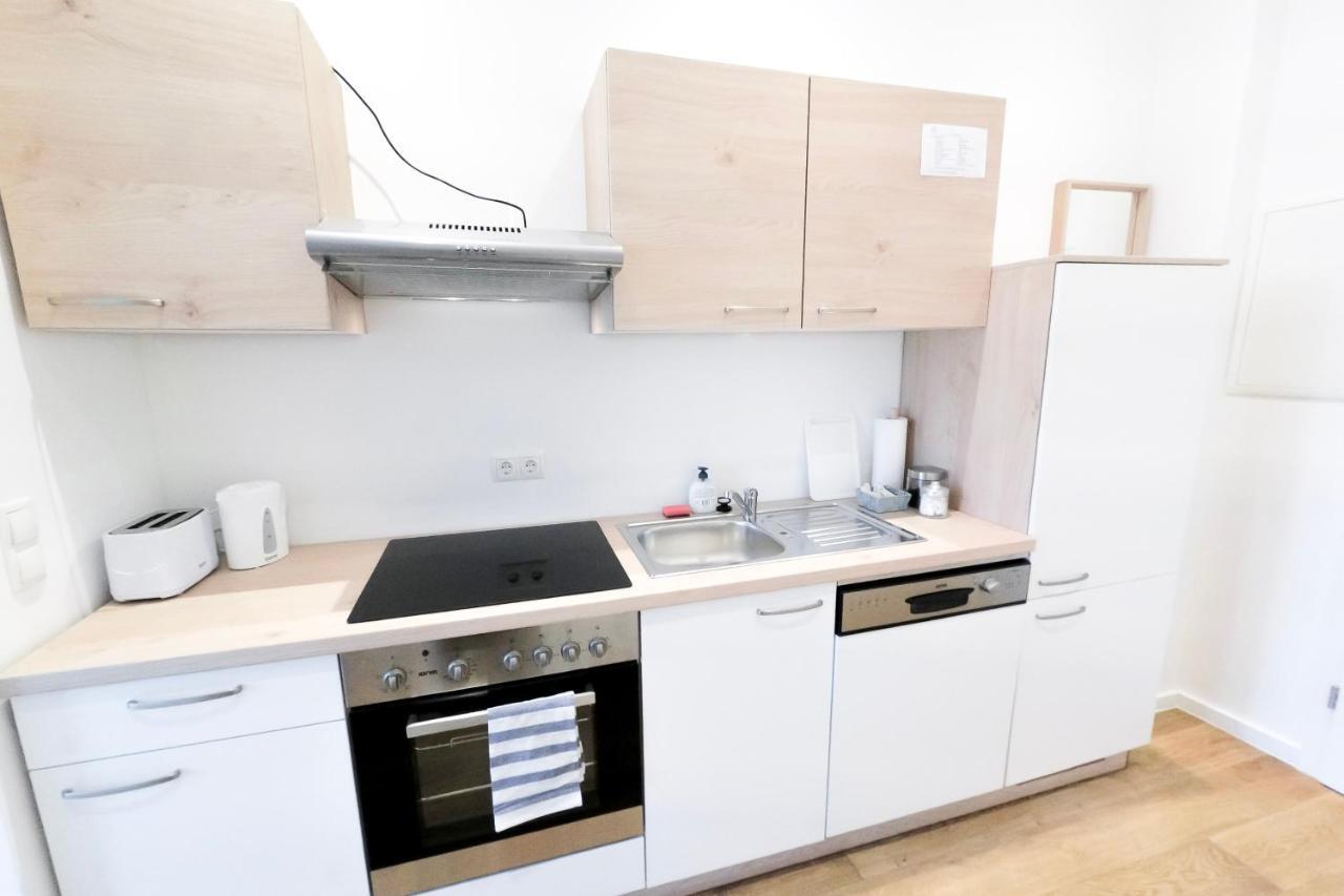 - Metro 1160 Appartement *